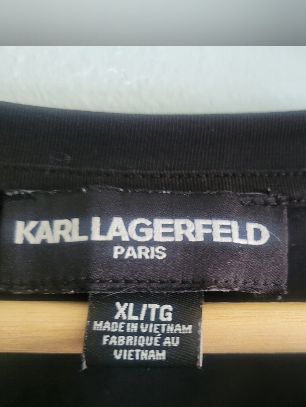 KARL Lagerfeld Paris Black Eyelet Flutter Sleeve Top XL Cotton Blend - Picture 3 of 9